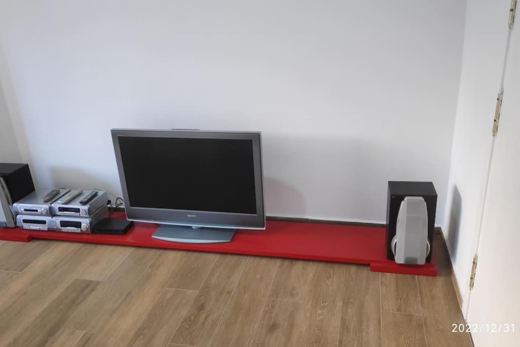 Precioso Con Magnifico Patio. Apartment Sant Feliu de Llobregat