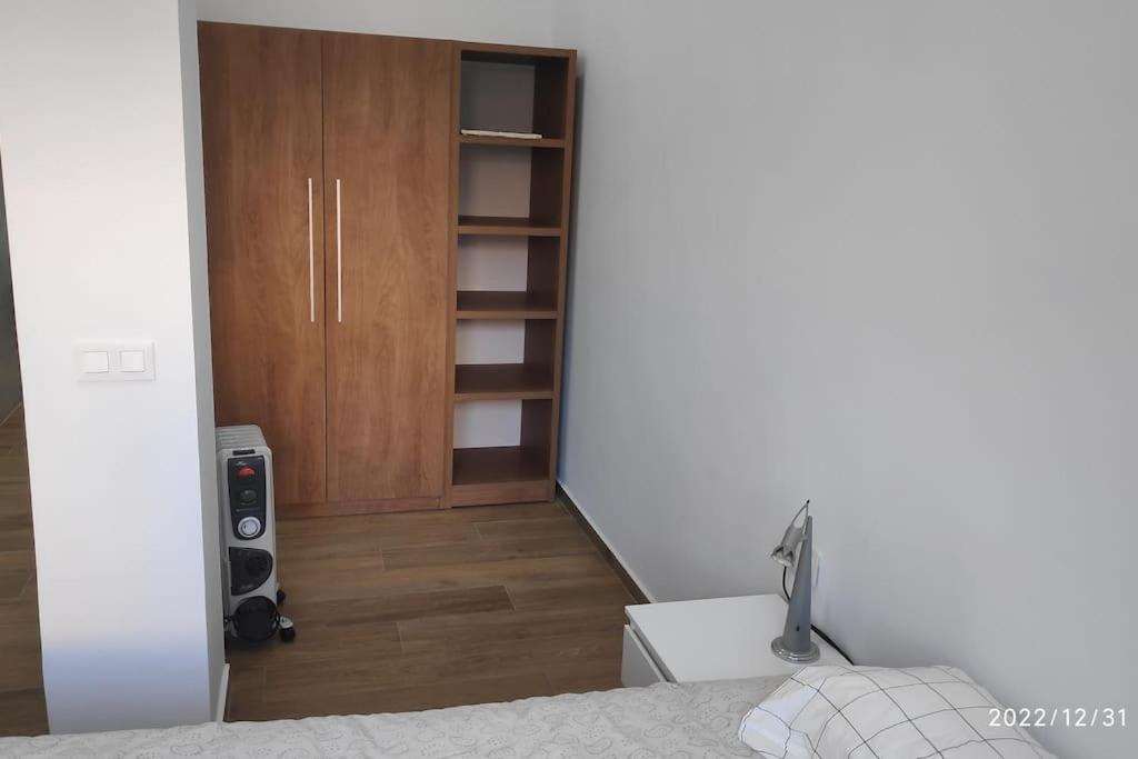 Precioso Con Magnifico Patio. Apartment Sant Feliu de Llobregat