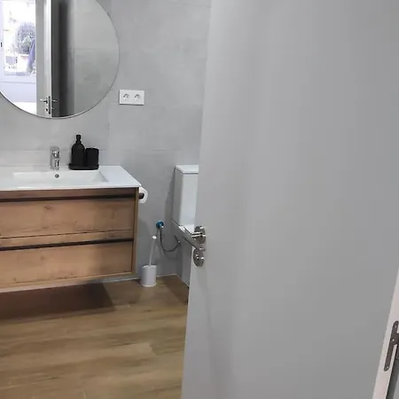 Precioso Apartamento Con Magnifico Patio. Sant Feliu de Llobregat Extérieur photo