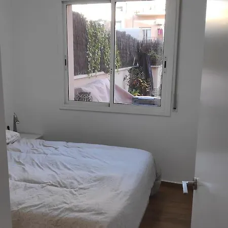 Precioso Apartamento Con Magnifico Patio. Sant Feliu de Llobregat Extérieur photo